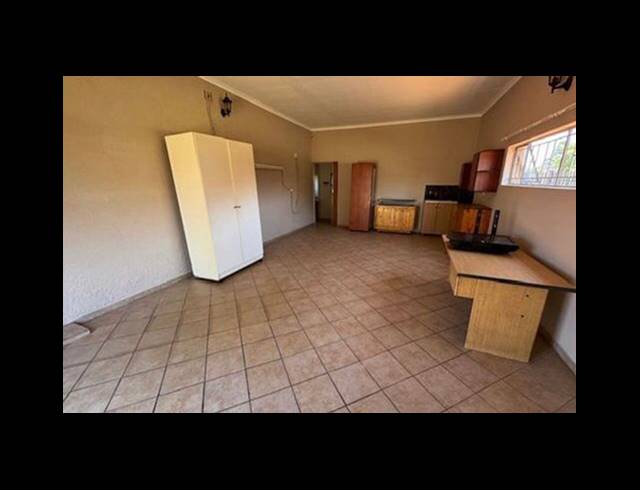 3 BEDROOM HOUSE FOR SALE IN BIRCHLEIGH